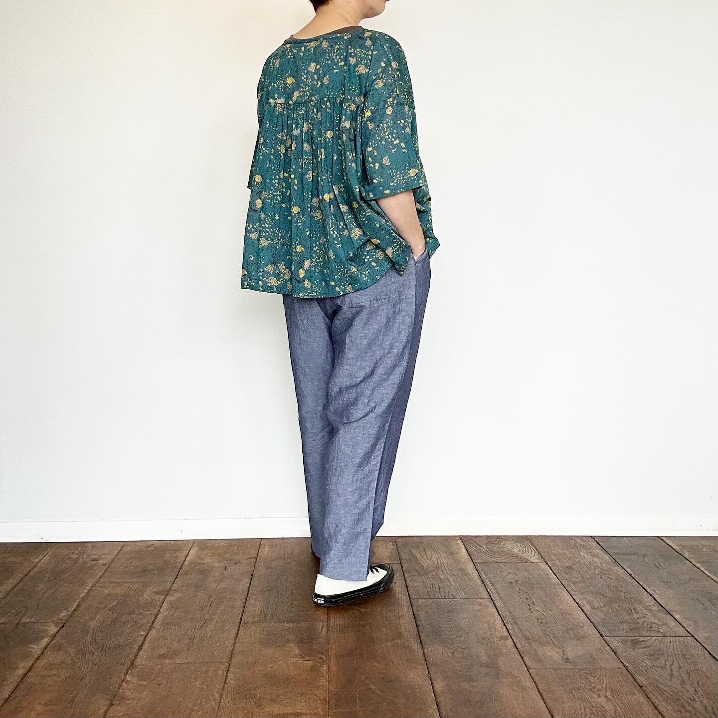 SOIL ソイル COTTON FLOWER PRINT GATHERED SMOCK(ブラウス)NSL24072