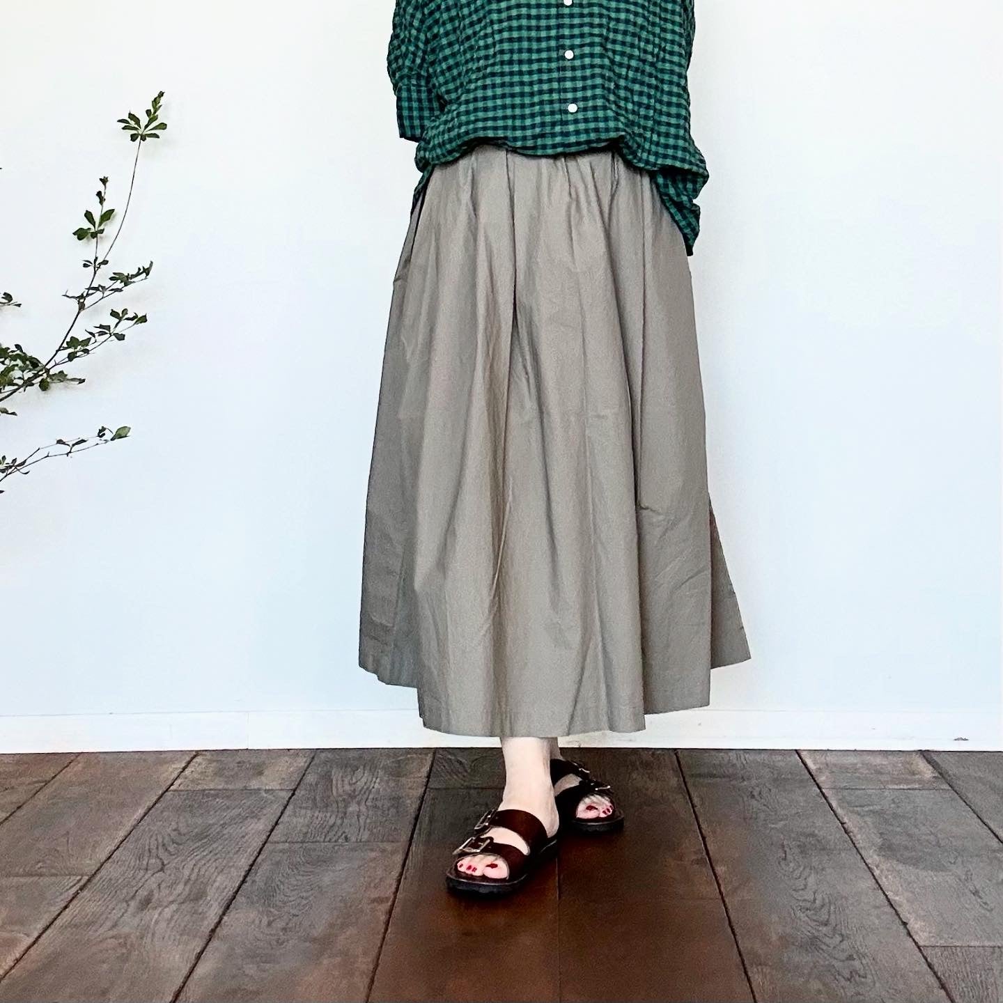DanaFaneuil ダナファヌル 天日干しワッシャーギャザースカート D8125349