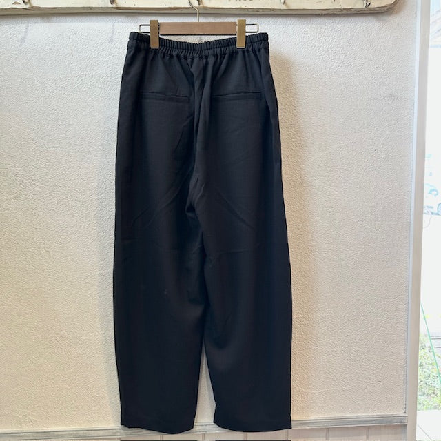 doux bleu T/R ワイドタックパンツ 2525-047