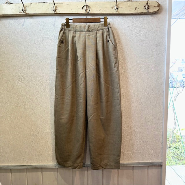 doux bleu T/R ワイドタックパンツ 2525-047