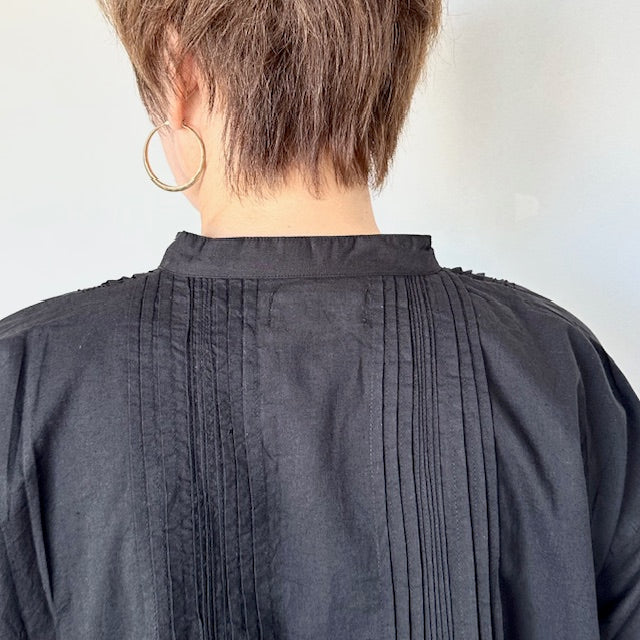 SOIL ソイル 60s CAMBRIC PLAIN BANDED COLLAR PINTUCK SHIRT NSL23551