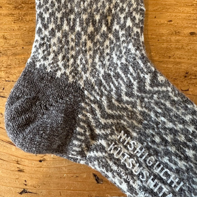 NISHIGUCHI KUTSUSHITA ウールジャガードソックス NK0119