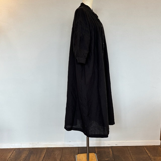 SOIL POWER LOOM LINEN PLAIN BANDED COLLAR 3/4 SLEEVE PINTUCK DRESS 【BLACK】(ワンピース) INSL22204