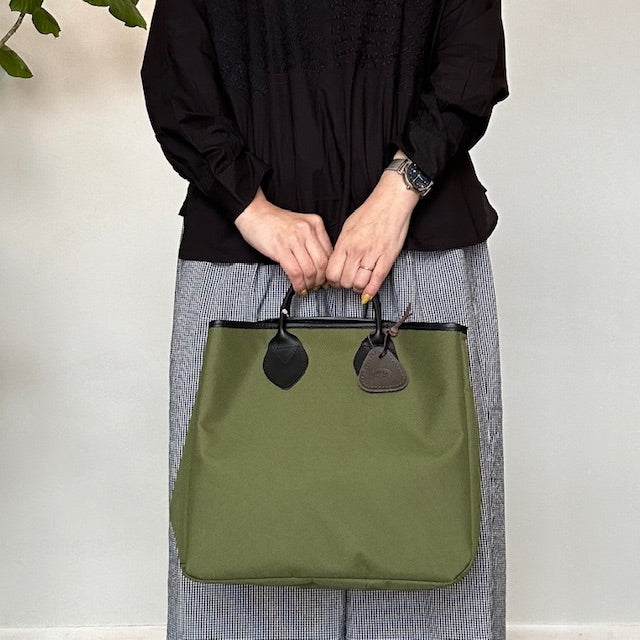 Quality Gunslips(クオリティガンスリップス) PVC ショートハンドル トートバッグ NQG1052P