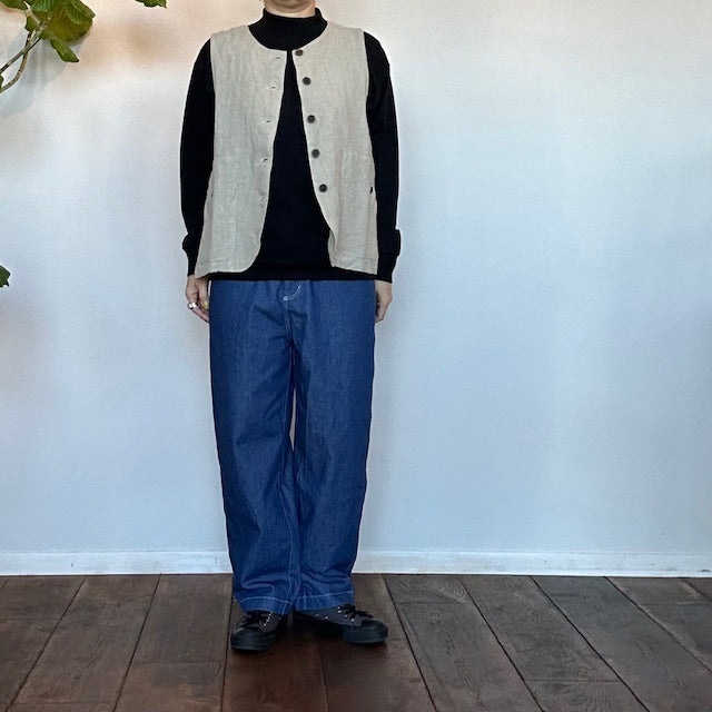 【再入荷しました】ina イナ リネン後ろタブ付きベスト 236102