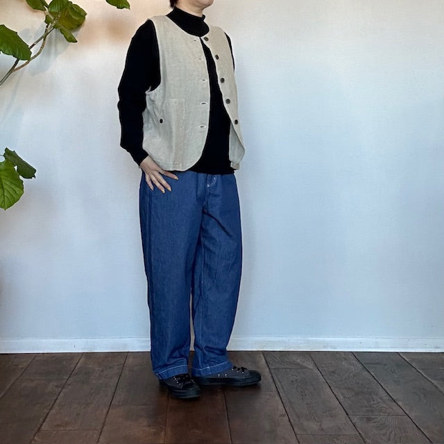 【再入荷しました】ina イナ リネン後ろタブ付きベスト 236102