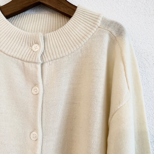 mao made メリノウールモックネックカーディガン 451107