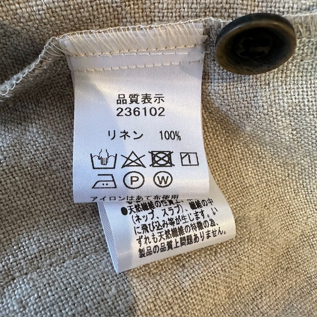 【再入荷しました】ina イナ リネン後ろタブ付きベスト 236102