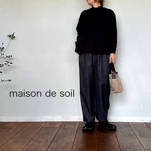 maison de soilメゾンドソイル WORSTED SERGE 2TUCK TAPERED EASY PANTS (CHARCOAL) GNMDS2501WS