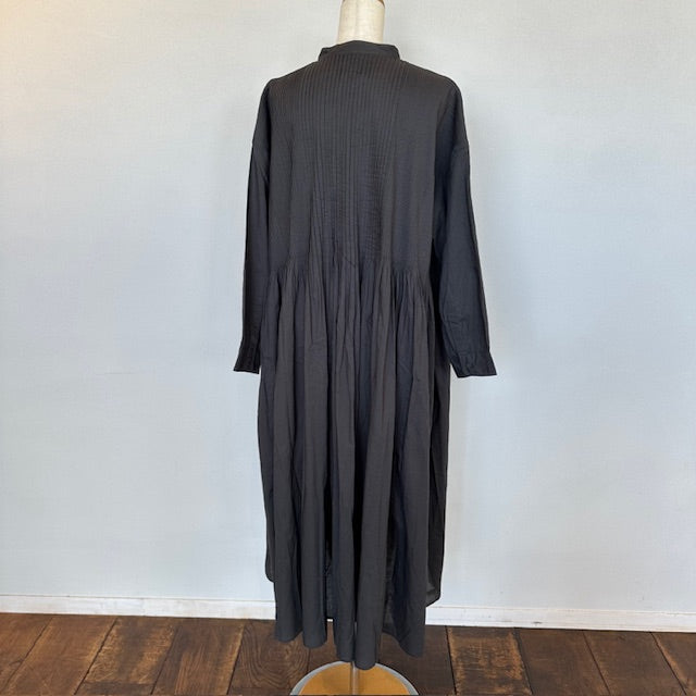 maison de soil 60s ORGANIC CAMBRIC PLAIN BANDED COLLAR DRESS WITH MINI PINTUCK(ワンピース)NMDS25523