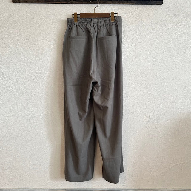 YARRA NEU ウールブレンドスラックスパンツ 5545-411
