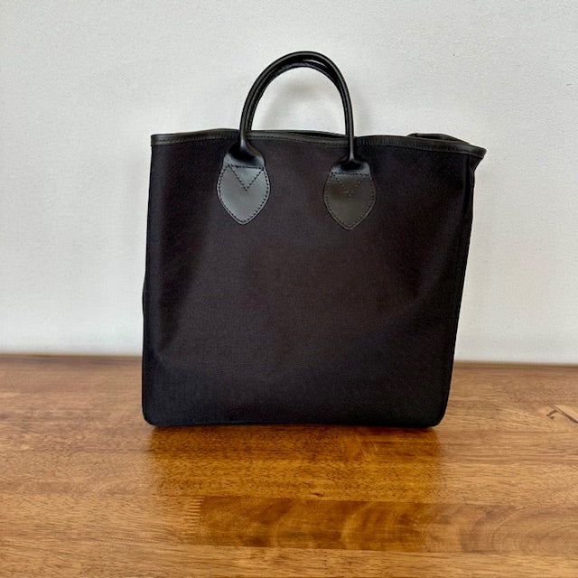 Quality Gunslips(クオリティガンスリップス) PVC ショートハンドル トートバッグ NQG1052P