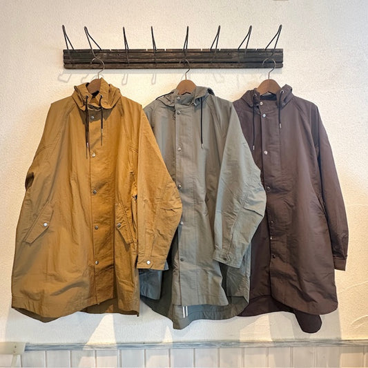 YARRA NEU フード付きナイロンポンチョ風コート 5547-414