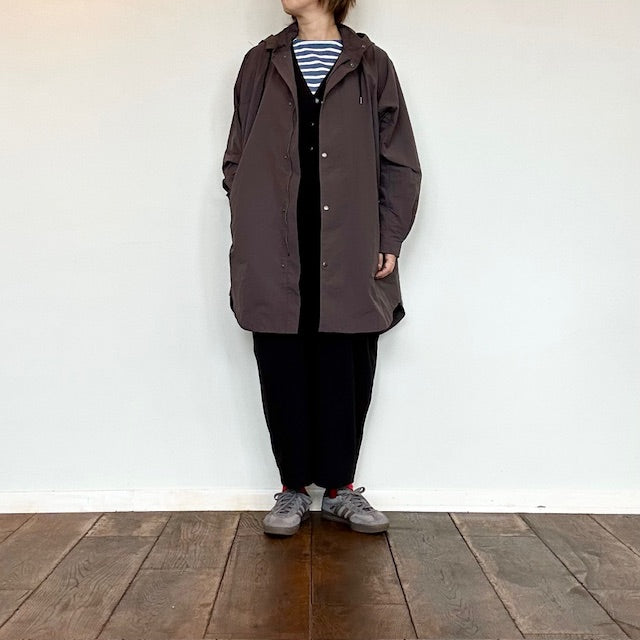YARRA NEU フード付きナイロンポンチョ風コート 5547-414
