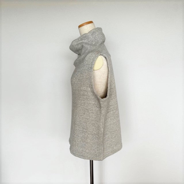 DanaFaneuil ガーゼ裏毛スタンドベスト  D2722301