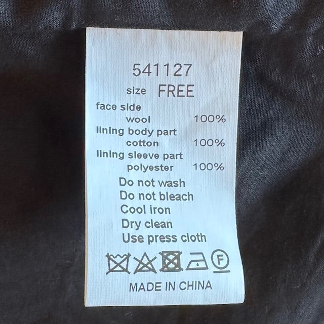 mao madeマオメイド 圧縮ウール ダブルボタンミドル丈フーディジャケット 541127