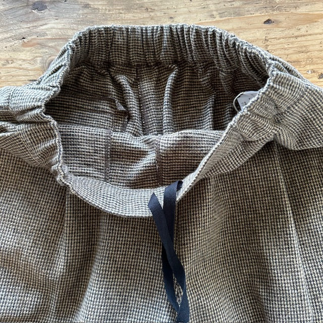 n o f l コットンツイード3つ杢テーパードパンツ 644211100