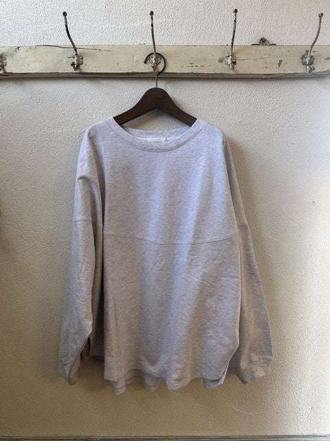 WHYTO. ラウンドスイッチスウェット OFFGRAY 前