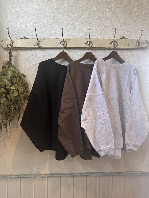 OFFGRAY・BROWN・BLACK 3色並び