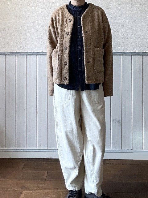 ボアジャケット キャメル着用