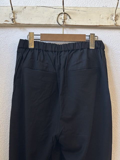 ウール混イージースラックスパンツ ブラック