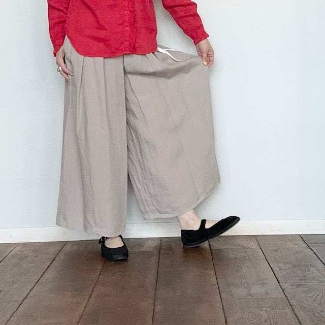 　ina　イナ    リネンウエスト紐付きタックパンツ　232167