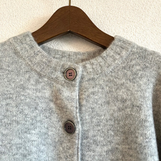 mao made　ヤクフィール バックタック ドロストコード入りカーディガン　　551122