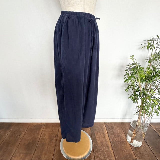 ARMEN   SINGLE GAUZE STRIPE OVERDYE GATHERED EASY PANTS WITH LINING（パンツ）INAM2505GSD