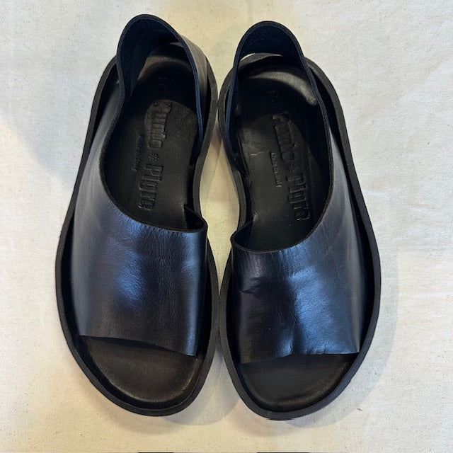 PUNTO PIGRO プントピグロ レザーオープントゥシューズ NERO – delaube.jp