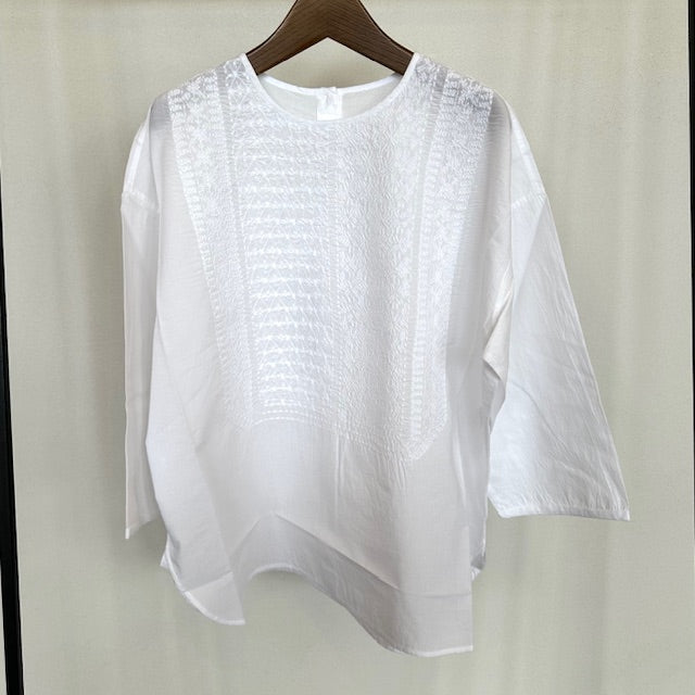 maison de soil    60s ORGANIC CAMBRIC 3/4SLEEVE  NOCOLLAR EMB SHIRT　　NMDS26223