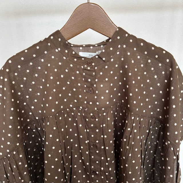 SOILソイル　80s COTTON VOILE DOT PRINT BANDED COLLAR FRENCH/SL SHIRT　　NSL26051　