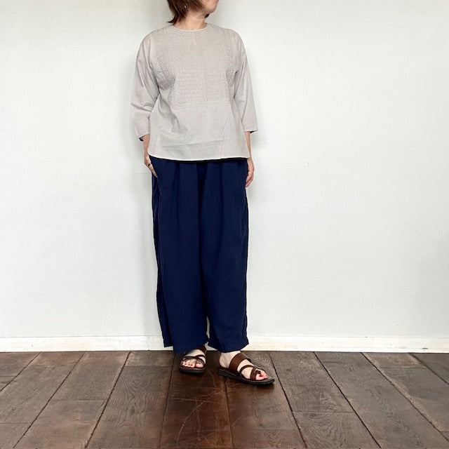 maison de soil    60s ORGANIC CAMBRIC 3/4SLEEVE  NOCOLLAR EMB SHIRT　　NMDS26223