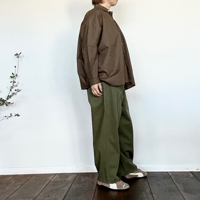 Dana Faneuilダナファヌル　綿麻ギャザーシャツ　D6125312