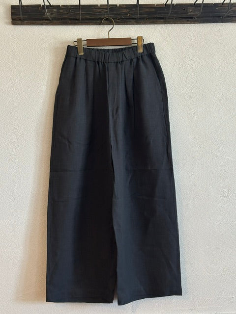 maison de soilメゾンドソイル　 40s FRENCH LINEN DYED CANVAS 2TUCK WIDE EASY PANTS　GNMDS2502FL