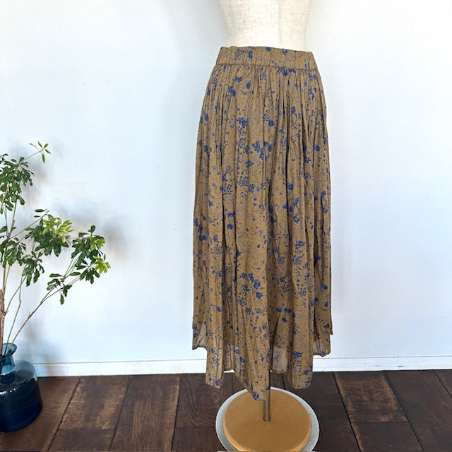 SOILソイル　 60s CAMBRIC FLOWER PRINT GATHERED SKIRT　NSL25595