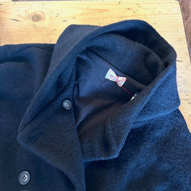 mao madeマオメイド　圧縮ウール ダブルボタンミドル丈フーディジャケット　541127