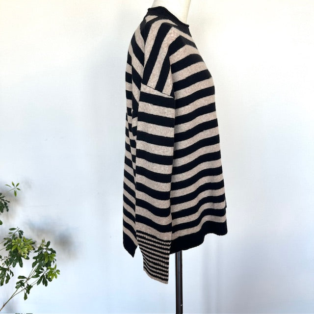 mao madeマオメイド　バックスリットボーダープルオーバーニット　541138