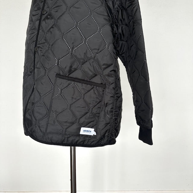 ARMEN  PLAIN POLYESTERxPLAIN POLYESTER HEAT QUILT OVERSIZED HOODED JACKET WITH RIBBED CUFF（ジャケット）NAM2561PP