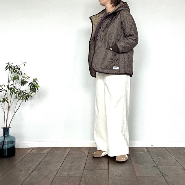 ARMEN  PLAIN POLYESTERxPLAIN POLYESTER HEAT QUILT OVERSIZED HOODED JACKET WITH RIBBED CUFF（ジャケット）NAM2561PP