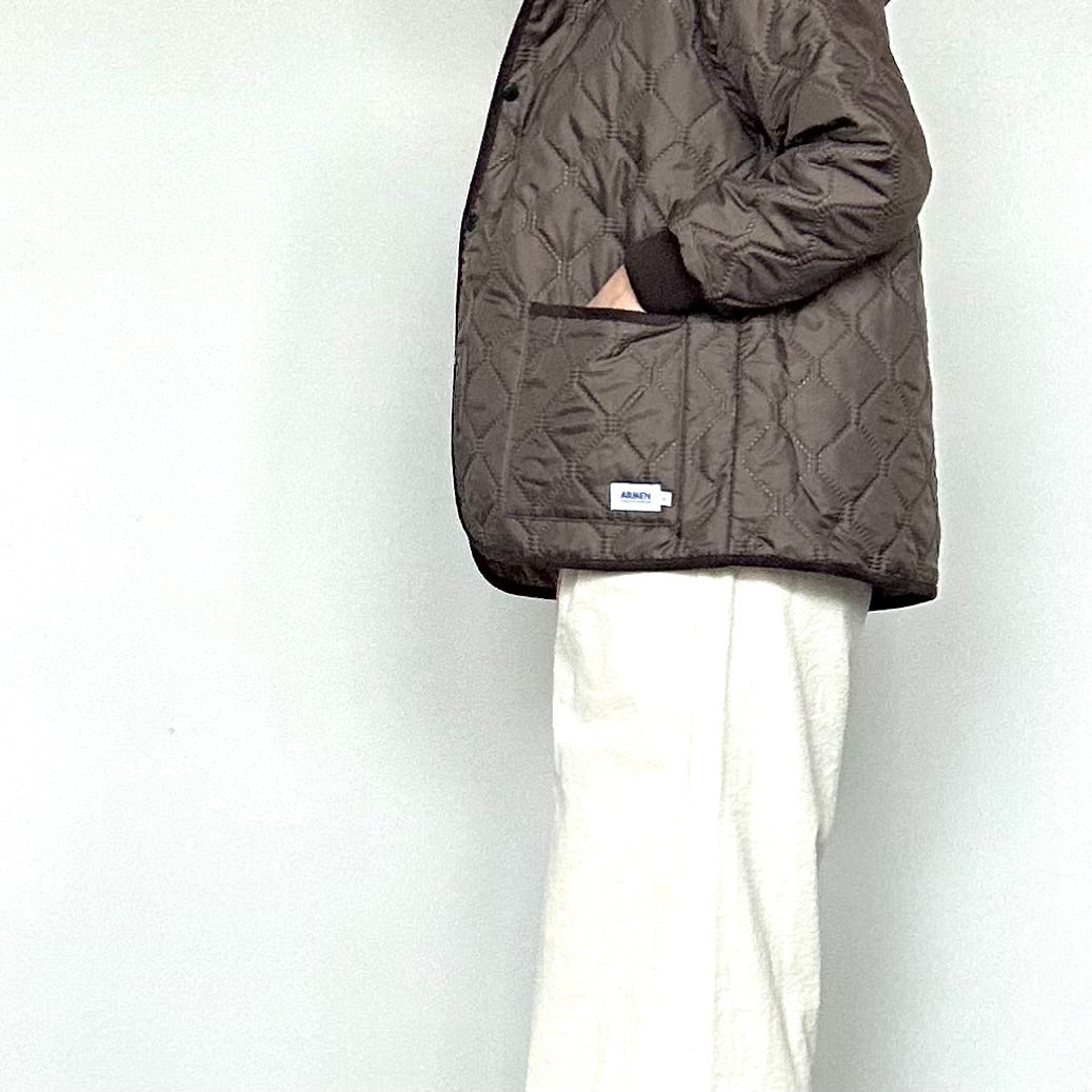 ARMEN  PLAIN POLYESTERxPLAIN POLYESTER HEAT QUILT OVERSIZED HOODED JACKET WITH RIBBED CUFF（ジャケット）NAM2561PP