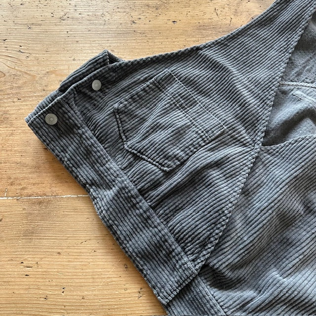 ESTROISLOSE　エストゥロワルーズ　　ソフトコーデュロイ　ベスト　　　EB25408