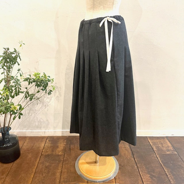 ina　ウエスト紐付きウールタックスカート（無地）　244124