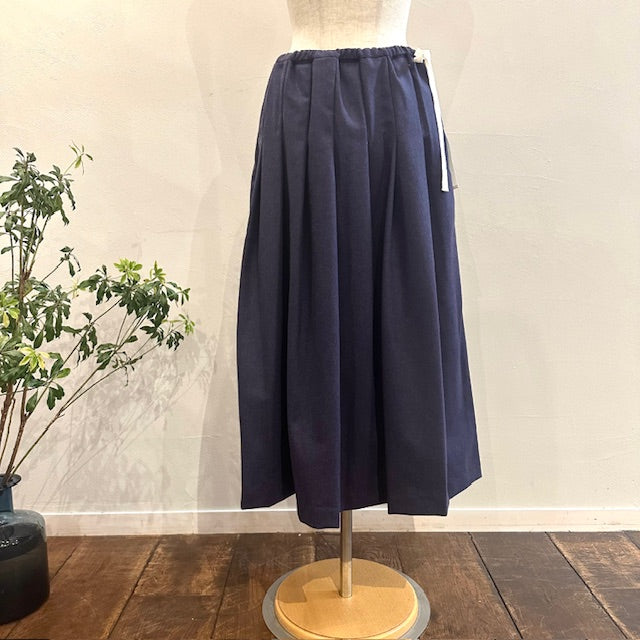 ina　ウエスト紐付きウールタックスカート（無地）　244124