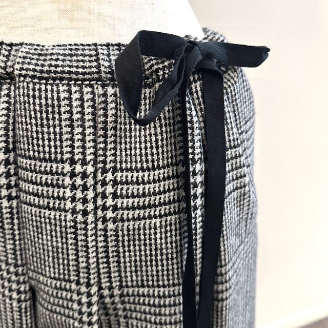 ina　ウエスト紐付きウールタックスカート（チェック柄）　244125