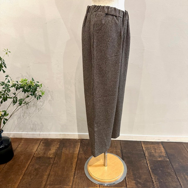 YARRA　三つ杢ツイルストレートパンツ　1555-252