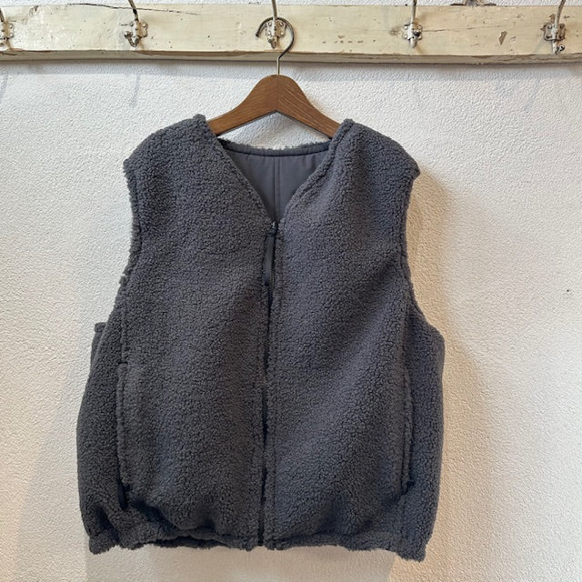 lellilレリル　ボアリバーシブル２WAYベスト　　12552814