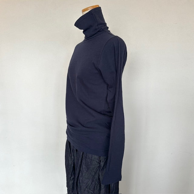 YARRA　エコリバイバルタートルプルオーバー　1541-222