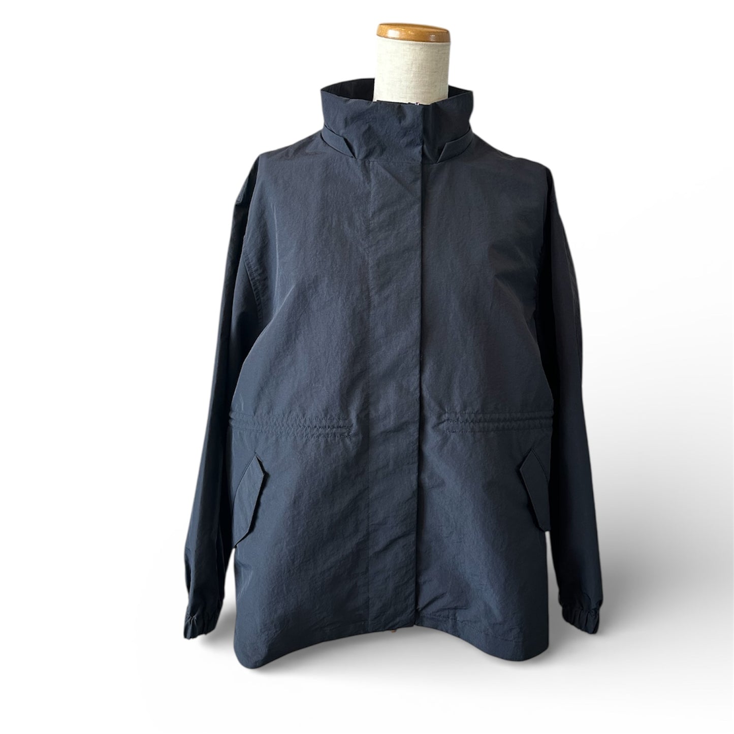 PONT DE CHALONS　撥水フード付き マウンテンパーカー アウター ジャケット 　22610114