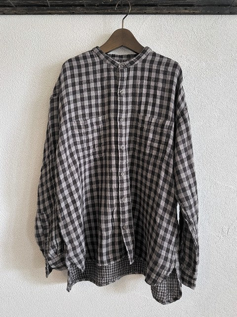 ARMEN ダブルガーゼ バンドカラーシャツ グレー×ブラック 前