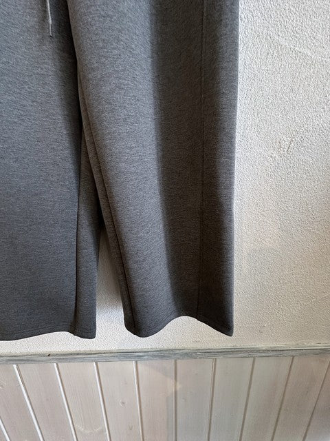 （g）グラム ダンボールニットデイパンツ チャコールグレー 裾